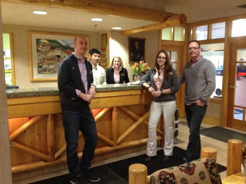 Brewster Mountain Lodge Banff Canada